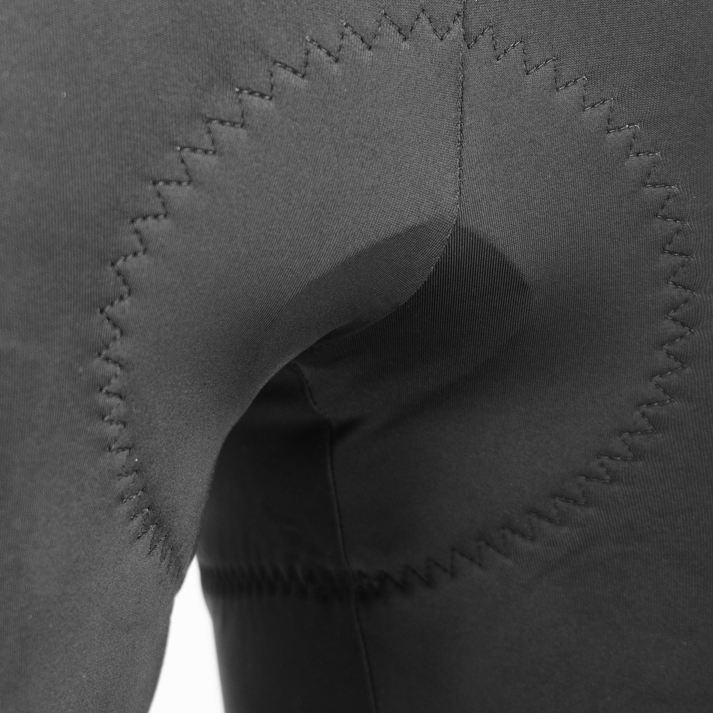 The best pad makes for the best long rides. Enjoy our endurance chamois and smooth compression. 