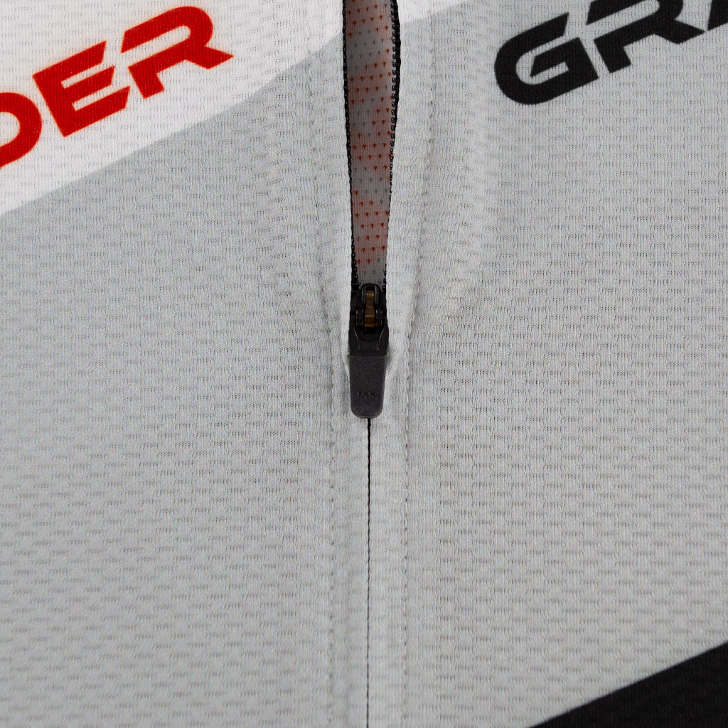 Best men's cycling jersey with a full YKK zipper.