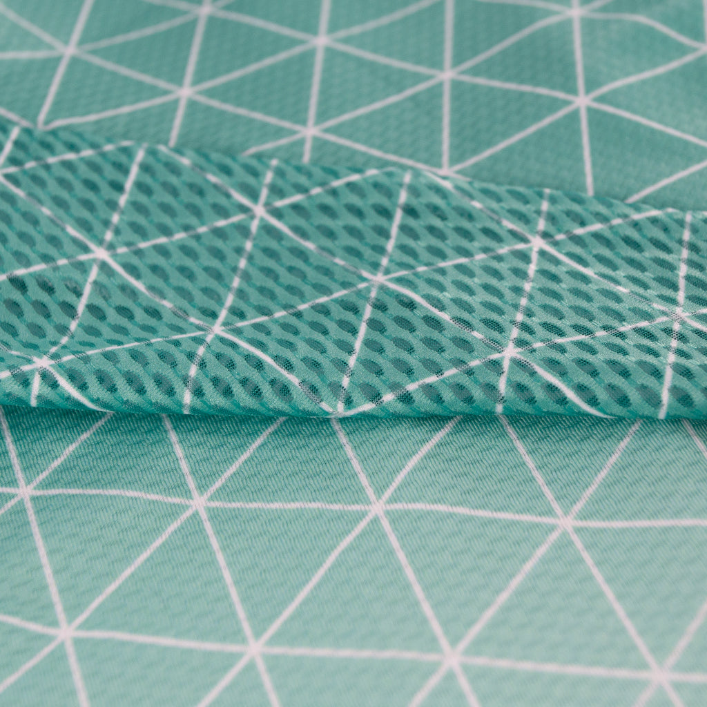 high air pass arm fabric on this cycling jersey 